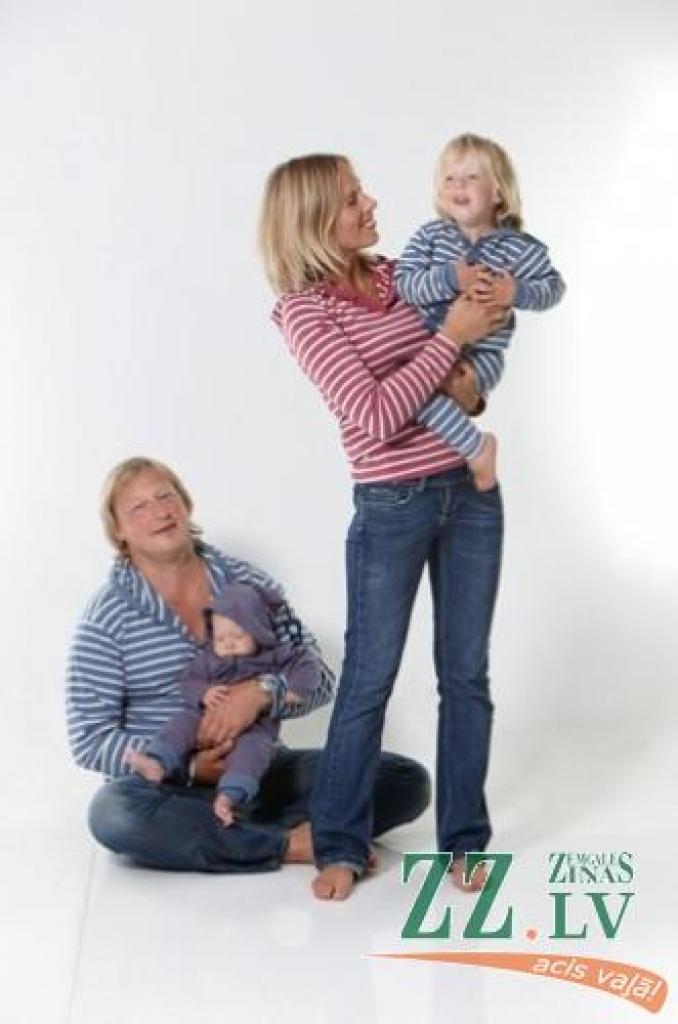 . Piektdienas avīzē stāsts par to, kā pāris gadu laikā, liekot lietā pašu enerģiju un biznesa inkubatora padomus un atbalstu, uzņēmums «Beekid» ar bērnu un pieaugušo trikotāžas apģērbiem atvēzējis rokas eksportam.
Autors: Publicitātes foto