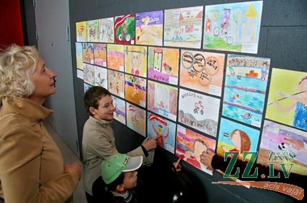 Olimpiskajā dienā Zemgales Olimpiskā centra telpās atklāta informatīva izstāde «Jelgavas sportisti vakar un šodien» –  par mūsu pilsētas labākajiem sportistiem dažādos laika posmos un viņu augstvērtīgajiem rezultātiem, piemēram, Jāni Lūsi,...