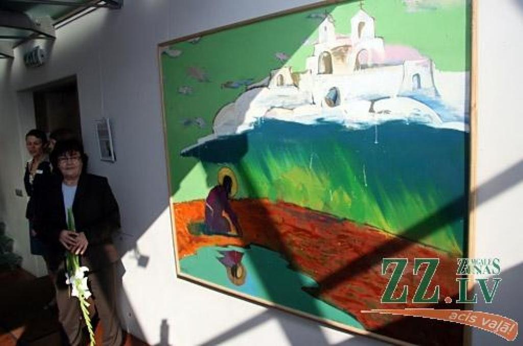 Tukumniece Ilze Pauliņa izstādei torņa izstāžu zālē atlasījusi lielākoties savus jaunākos darbus, kā arī dažas agrāka laika perioda gleznas. Māksliniece ir kristīgs cilvēks, tāpēc Dieva klātbūtne caurstrāvo visas izstādē līdz 30.septembrim...