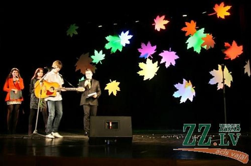 Jelgavas kultūras namā notika Noras Bumbieres fonda rīkotais Latvijas jauno vokālistu konkursa fināls, kuram no visas valsts kopumā izraudzīts 31 dziedātājs, kas sacentās četrās vecuma grupās. Koncertā uzstājās solisti no dažādām Latvijas...