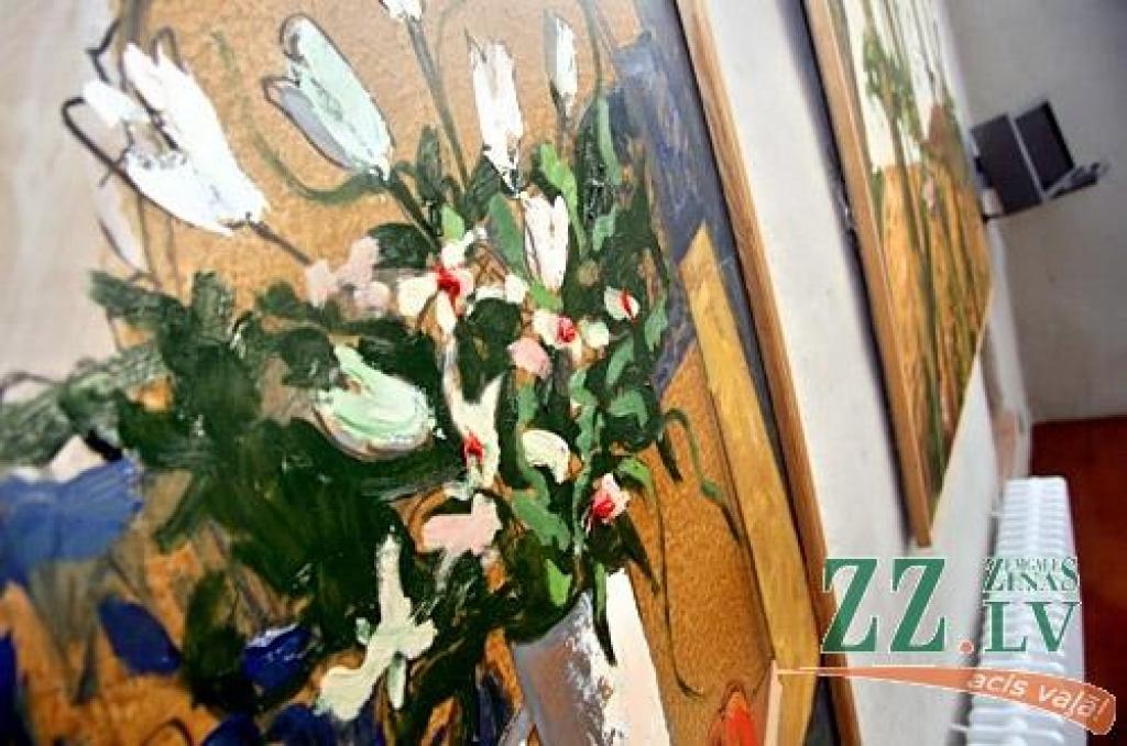 Līdz 31.oktobrim Jelgavas Sv.Trīsvienības baznīcas torņa izstāžu zālē būs apskatāma Alberta Pauliņa gleznu izstāde «Mans Tukums».
Mākslinieks par savu izstādi saka: «Tā būtībā ir retrospektīva izstāde. Tas ir veltījums maniem bērnības...