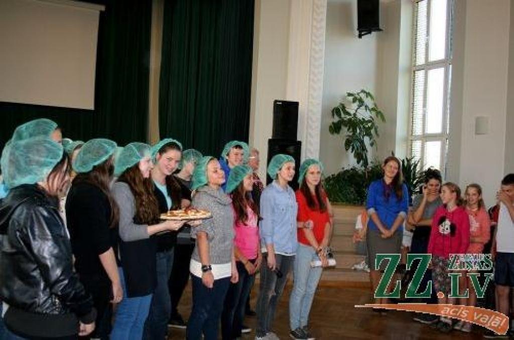 Autors: Jelgavas Valsts ģimnāzijas Skolēnu padome