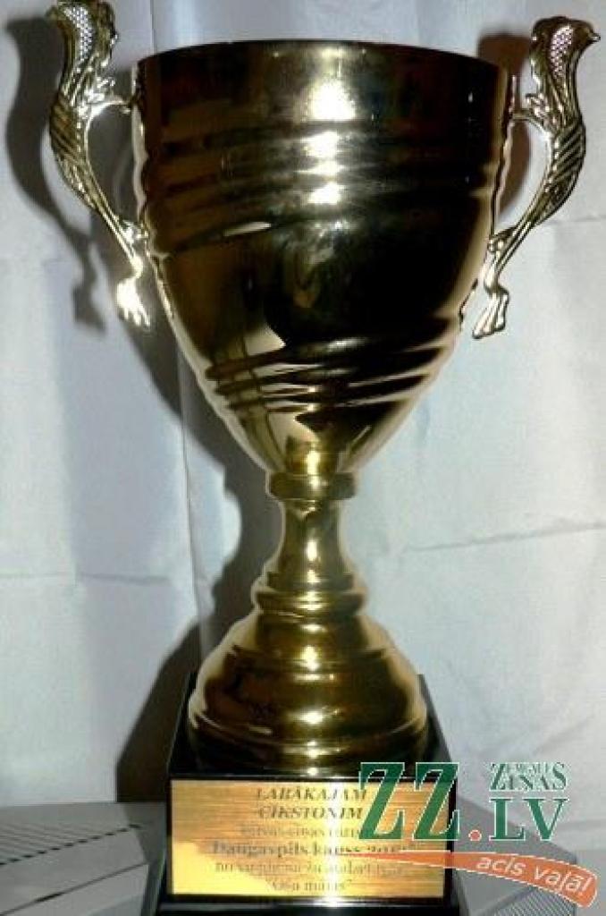 Autors: no sportistu albuma