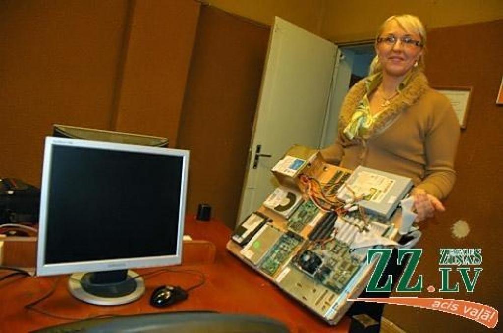 Skolotāja Judīte Poriķe (Jelgavas Tehnikums).
Autors: Agris Samcovs