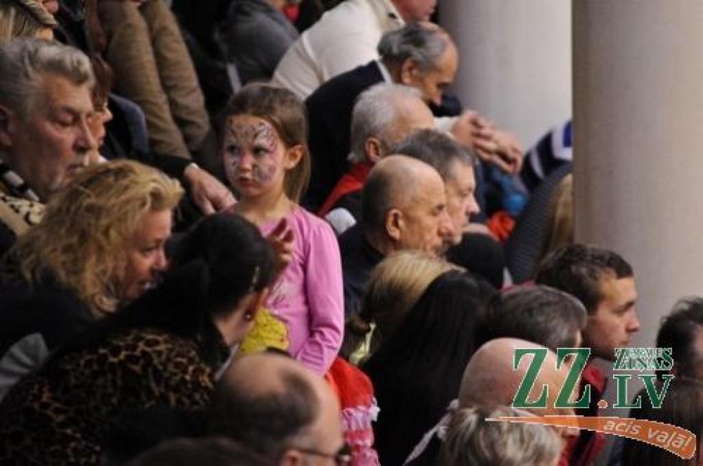 Autors: Ruslans Antropovs, www.rusantro.com