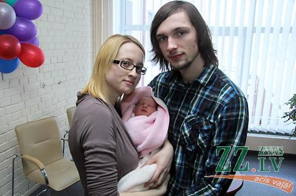 Par brīnišķīgas meitiņas vecākiem 14. janvārī kļuva Gita Līna un Billijs Loci no Ozolniekiem. 
Autors: Agris Samcovs