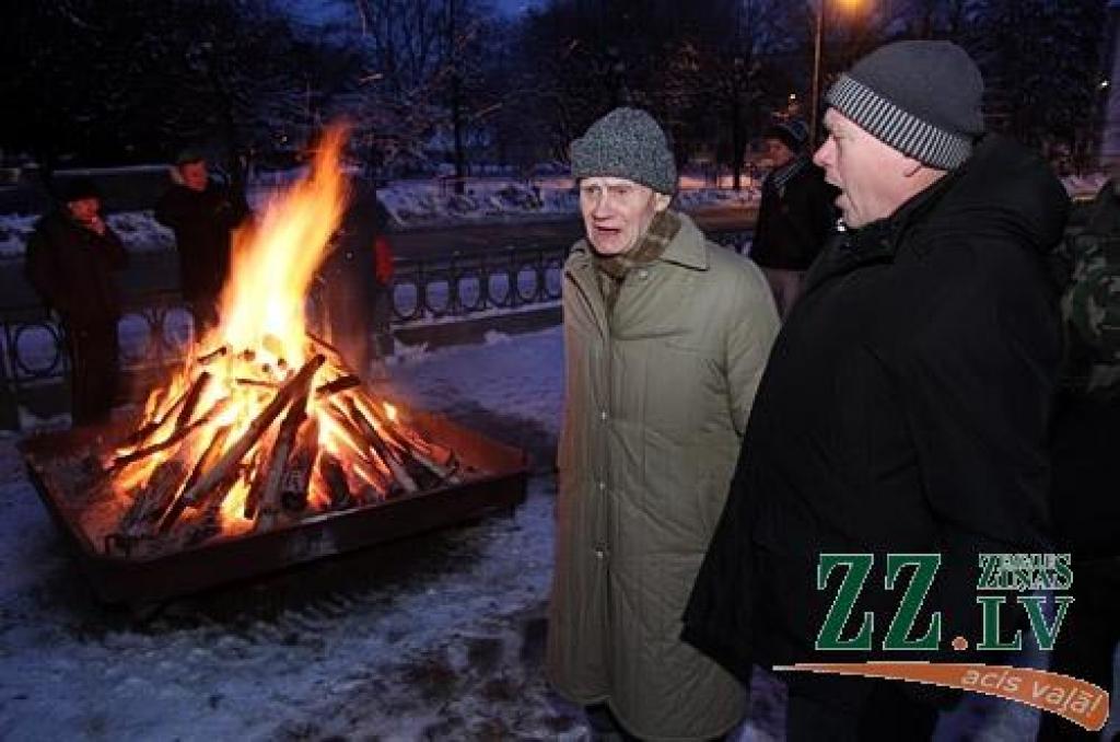 18.janvārī Jelgavas muzejā notika 1991.gada barikāžu atceres pasākums, kurā demonstrēta Zigurda Vidiņa filma «Tēvu barikādes».
Tāpat jelgavnieki pulcējās pie ugunskura un dalījās atmiņās par barikādēs pieredzēto.