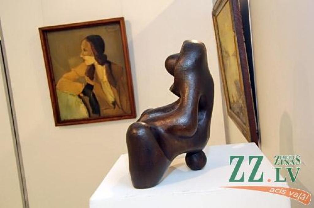 Bez lieka skaļuma kopš 5. janvāra Ģederta Eliasa Jelgavas Vēstures un mākslas muzejā skatāma Valerijana Dadžāna piemiņas izstāde. Bet 11. janvārī pulksten 15 visi tiek laipni aicināti uz māksliniekam veltītā izdevuma «Valerijans Dadžāns....
Autors: Agris Samcovs