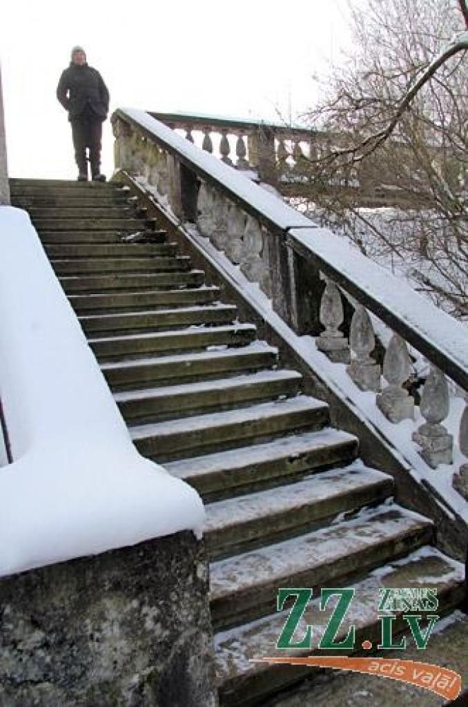 Ventspils dzelzceļa līnijā 12 kilometru aiz Jelgavas atrodas Brakšķu dzelzceļa stacija. 
Autors: Agris Samcovs