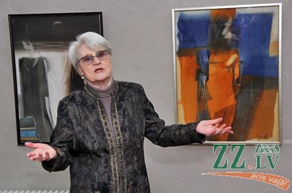 Kopš piektdienas pievakares Jelgavā skatāmas ievērojamās latviešu gleznotājas Džemmas Skulmes gleznas. Izstāde «Sievietes. Pavedieni» Sv.Trīsvienības baznīcas torņa galerijā būs atvērta līdz 30.aprīlim.
Kaut Džemma Skulme ir viena no...
Autors: Uldis Veilands