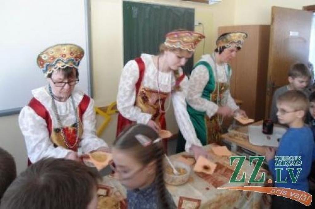 Autors: no skolas albuma