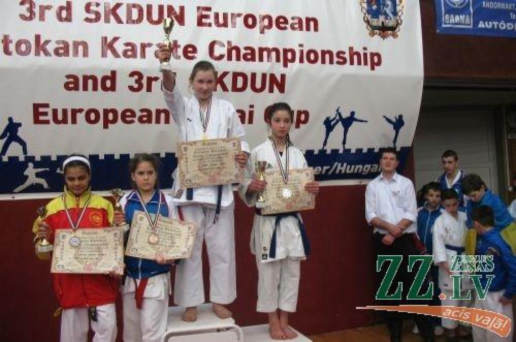 Autors: no sportistu albuma