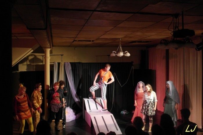 Autors: publicitātes