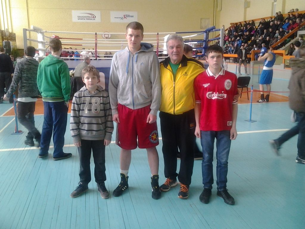 Autors: no sportistu albuma