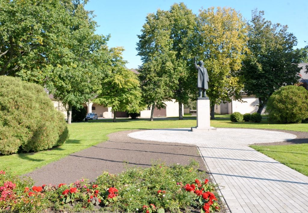 Aluksniesiem.lv raksta attēla aizvietotājs