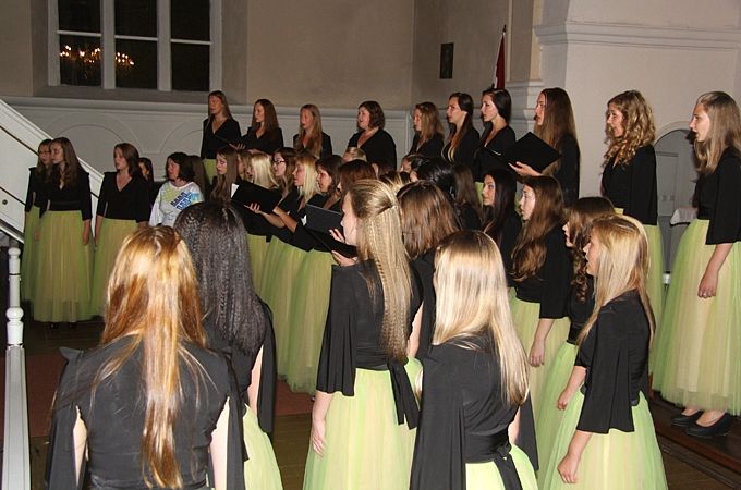 Autors: Ernests Treijs