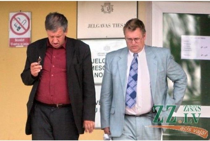 Bijušais garīgi slimo jauniešu sociālās aprūpes centra «Ziedkalne» direktors un kādreizējais Vilces pagasta Padomes deputāts Andrejs Nīmanis (pa labi)
Autors: no ZZ arhīva