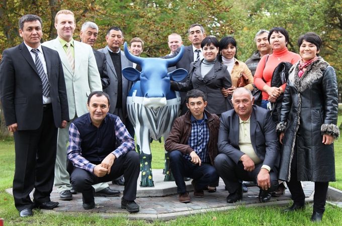 Pērn no 1. līdz 11. oktobrim Latvijā uzturējās un vizītes laikā detalizēti iepazinās ar LLKC struktūru un darbību konsultanti no Uzbekistānas.
Autors: llkc.lv