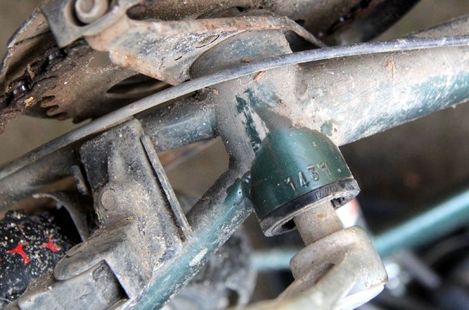 Četri cipari samērā netīrā vietā ir kods, ar kuru vari pierādīt, ka velosipēds pieder tev.