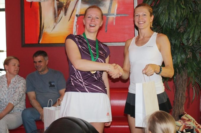 Sezonas noslēguma turnīra uzvarētāju apbalvošana 2014. gada maijā.
Autors: Regīna Uļjanova 