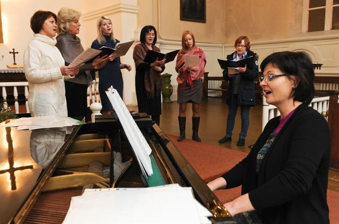 Sv.Annas baznīcā 14. decembrī pulksten 15 «Guns» sparīgi gatavojas dziedāt savas piecpadsmitgades zīmē. 
