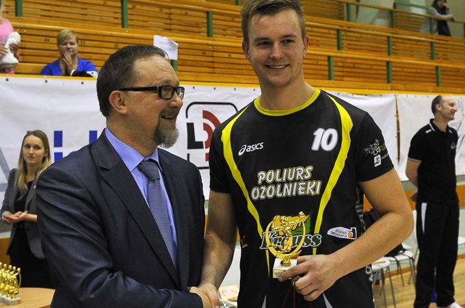 Astoņi «eisi» un labākā servētāja tituls Gatim Augustānam.
Autors: Aivars Liepiņš