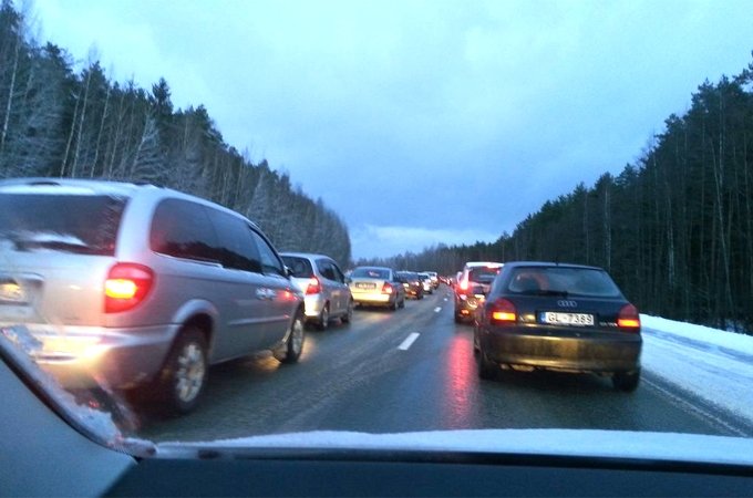 Autors: ‏@BreakingLv