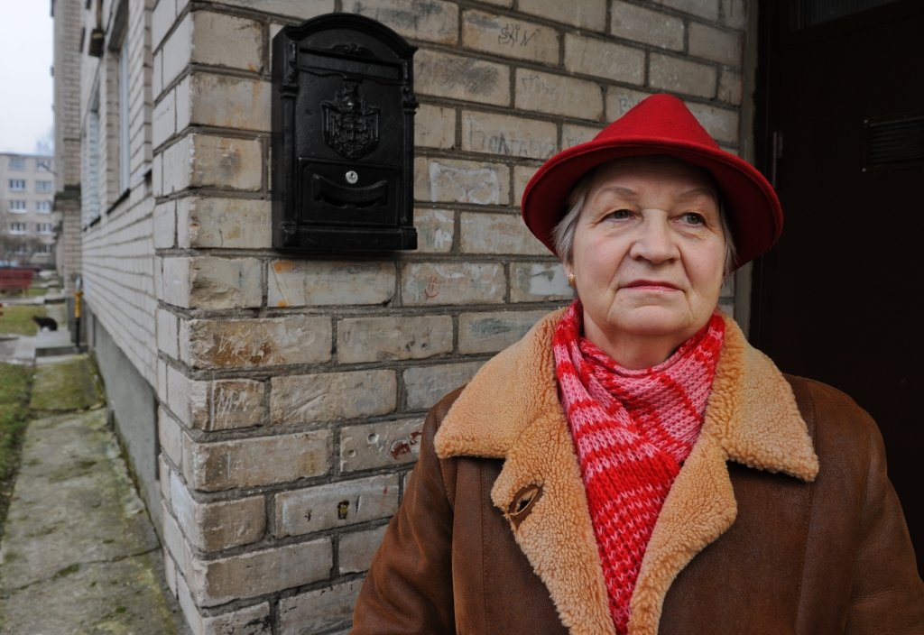 Asteru ielas 6. nama pilnvarniece Valentīna Vavočka uzskata, ka ļoti veiksmīga bija iesaistīšanās Rietumu partneru daļēji finansētā projektā, kuru īstenojot dzīvokļos uz radiatoriem tika uzstādīti alokatori.