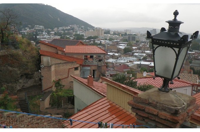 Skats uz Tbilisi no Narikala cietokšņa piekājes.
