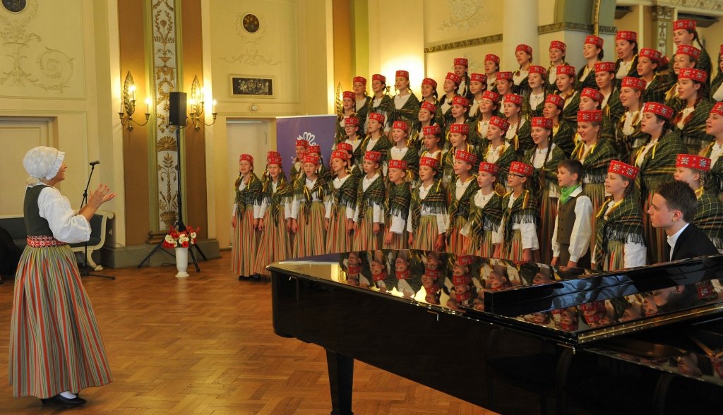 Aluksniesiem.lv raksta attēla aizvietotājs