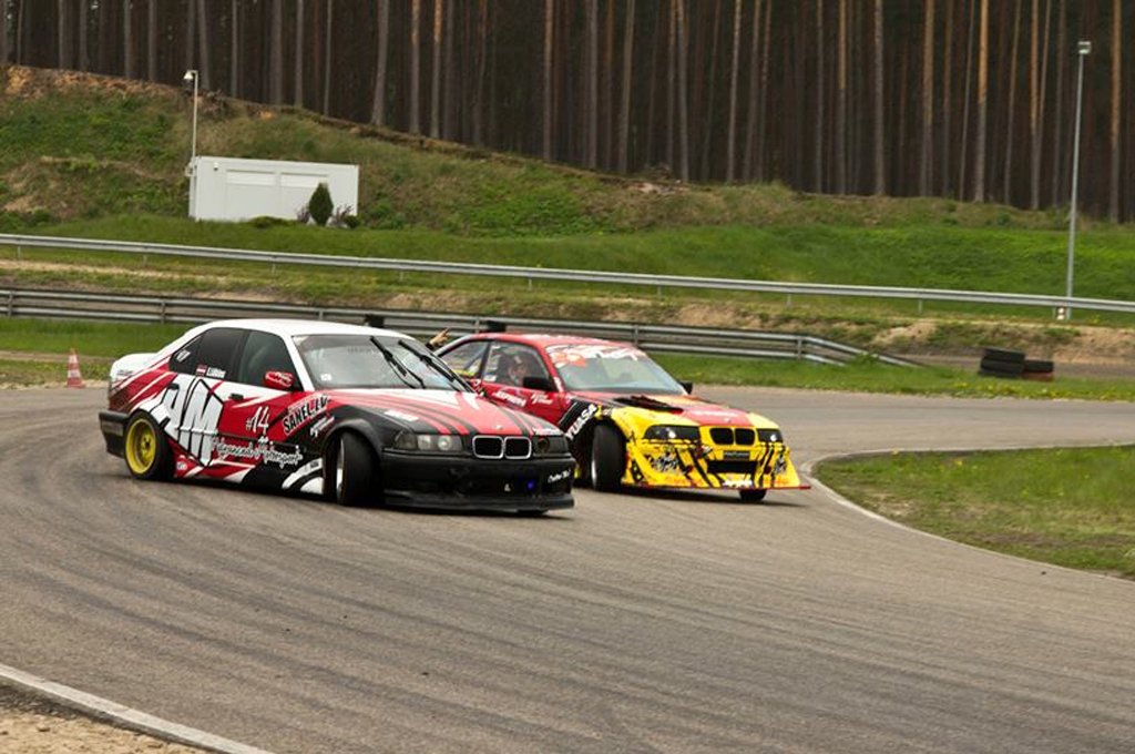 «Street» klasē ar 290 punktiem pirmo vietu ieņem pieredzējušais Edijs Lūkins.