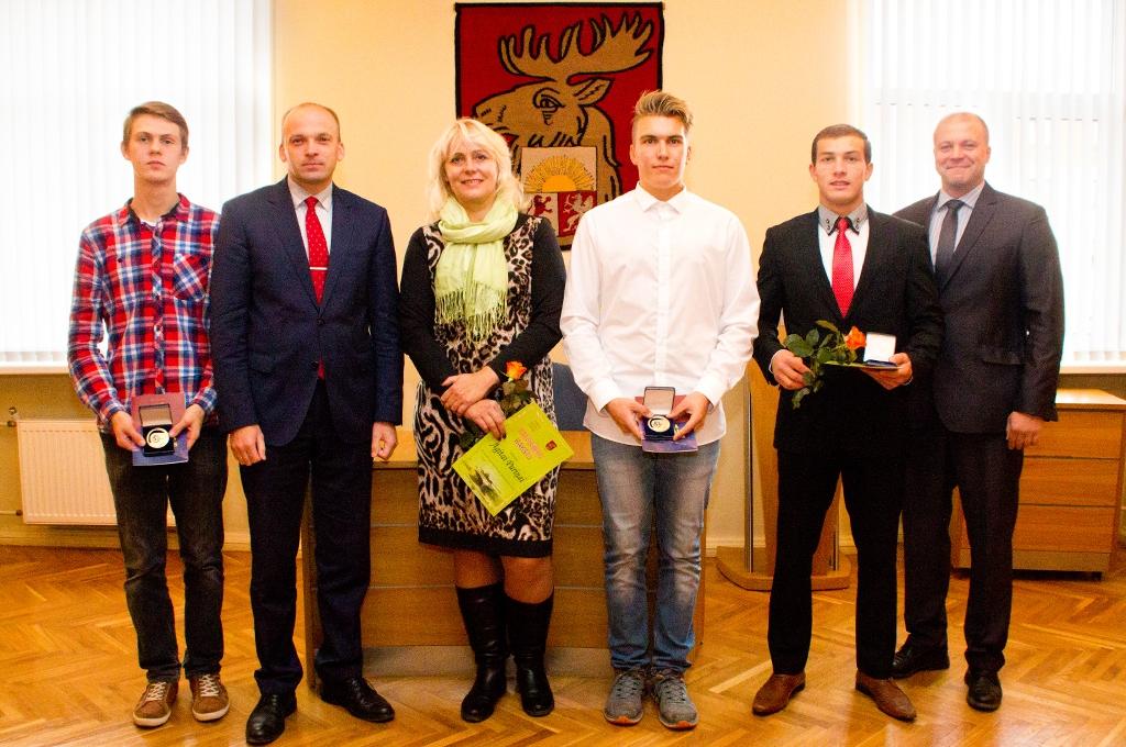 Aluksniesiem.lv raksta attēla aizvietotājs