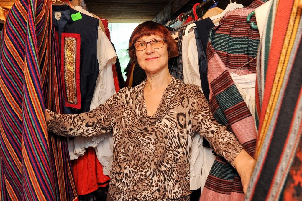 Ludmila Muskare (Štāla) 1974. gadā vēl dejoja Valsts deju ansamblī «Daile», bet jau nākamajā gadā kļuva par Jelgavas TDA «Jaunība» repetitori.
Autors: Raitis Puriņš