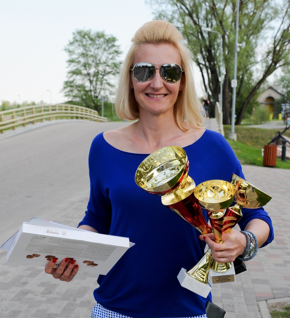 Ar trim kausiem, kas izcīnīti par pirmo vietu 6.–7., otro vietu 4.–5. klašu un trešo vietu vidusskolu grupā, 4. vidusskolas trofeju krājumu papildinās sporta skolotāja Nataļja Gorškova.