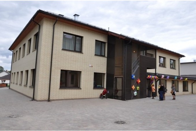 Svētes pamatskolas pirmsskolas ēka