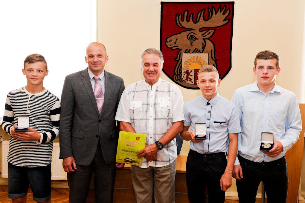 Aluksniesiem.lv raksta attēla aizvietotājs