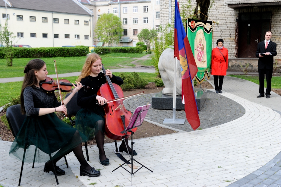 Aluksniesiem.lv raksta attēla aizvietotājs