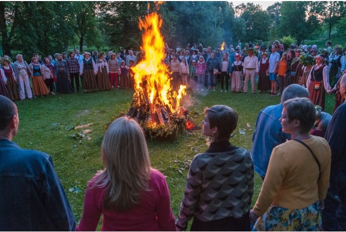 Aluksniesiem.lv raksta attēla aizvietotājs