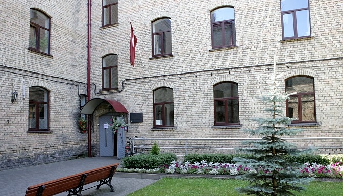 Aluksniesiem.lv raksta attēla aizvietotājs