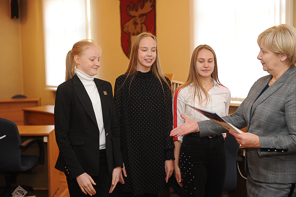 Aluksniesiem.lv raksta attēla aizvietotājs