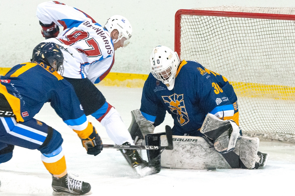 Vārtsargs Rūdolfs Gusts Lazdiņš