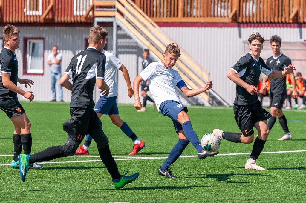 Jaunatnes čempionāta futbolā meistarības grupas U-18 vecuma jauniešu otrās kārtas spēle starp FS “Jelgava” un Jēkabpils SS komandām 2020. gada 15. jūlijā