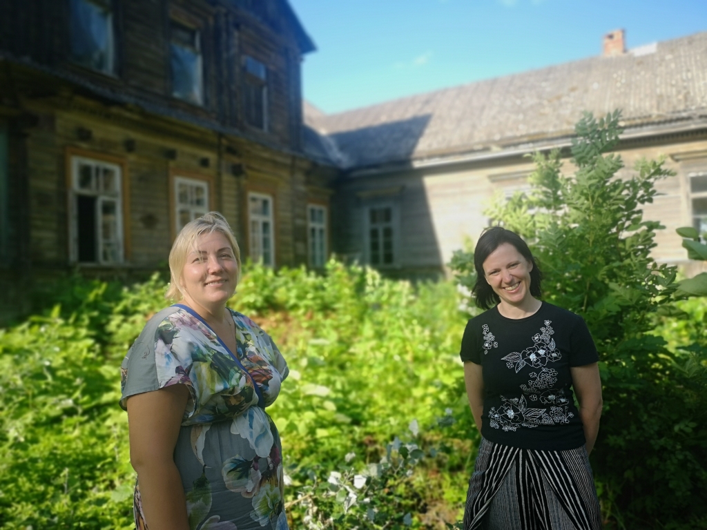 Aija Kuģe un Aija Kočina