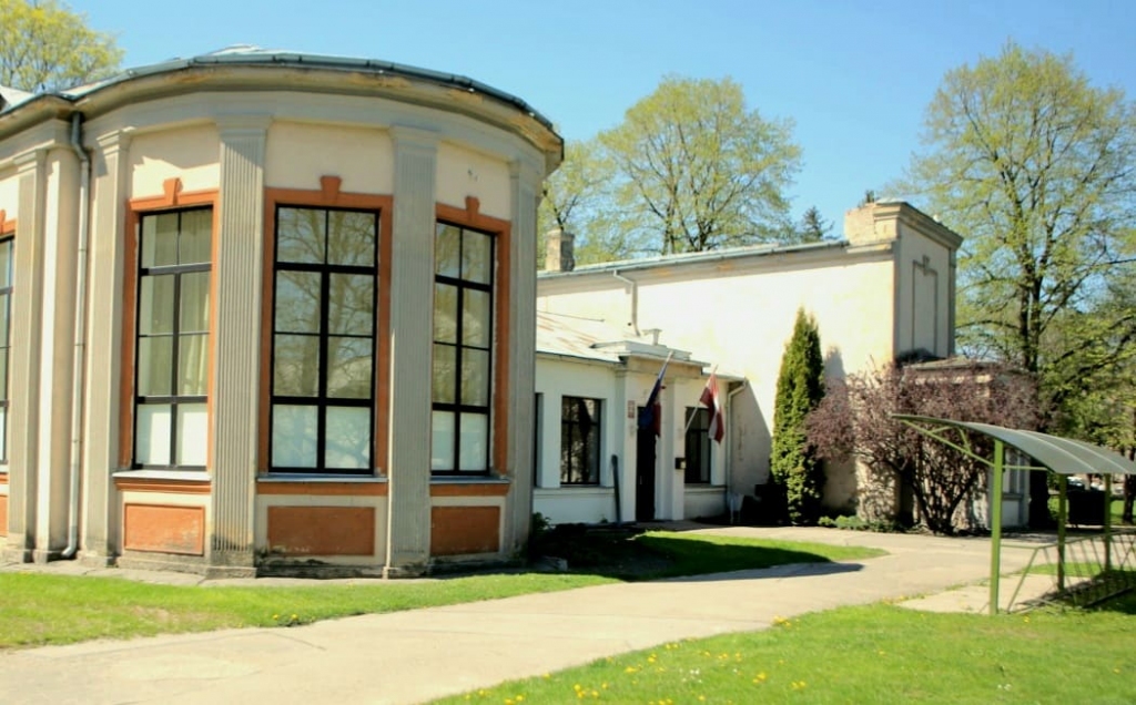 Aluksniesiem.lv raksta attēla aizvietotājs