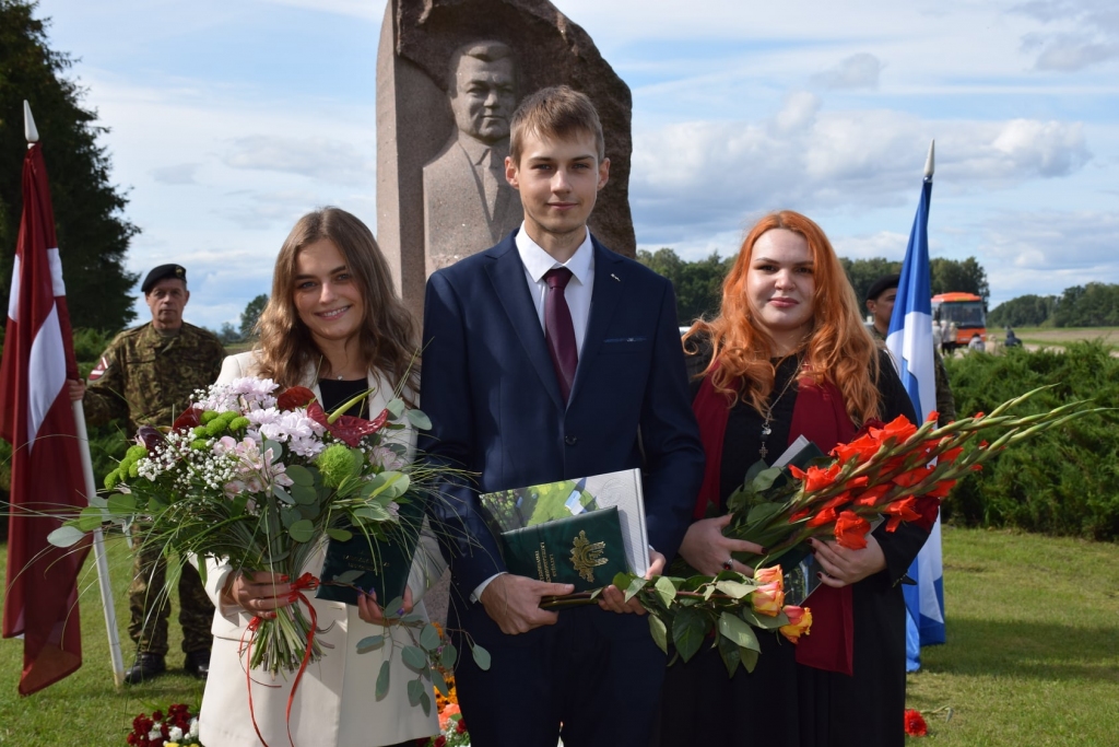 Aluksniesiem.lv raksta attēla aizvietotājs