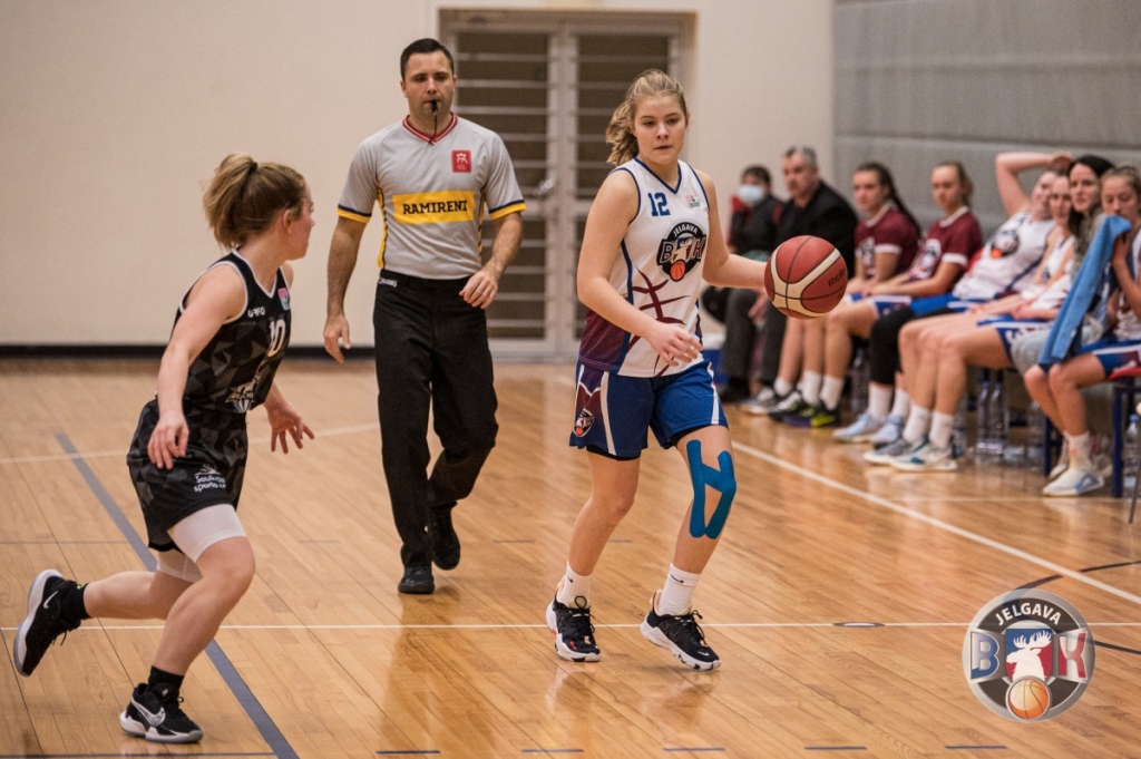 Tīna Makarova-Makaronoka 
