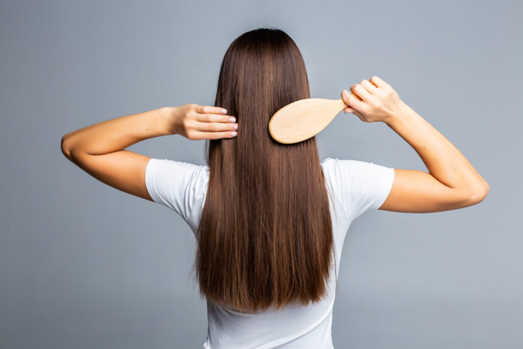 Vai vēlaties iegūt skaistus un veselīgus matus? Šajā rakstā uzzināsiet noderīgus padomus, kas Jums palīdzēs uzlabot matu izskatu.