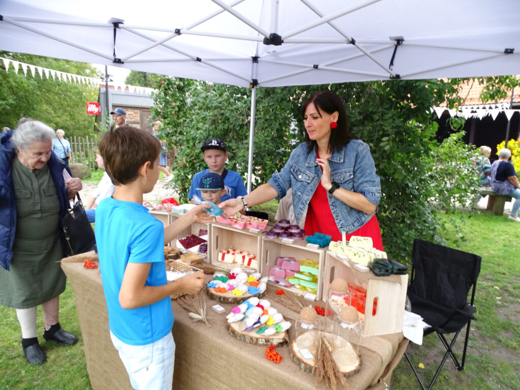 Jelgavniece Līga Galdiņa pavisam nesen pievērsusies ziepju izgatavošanai.