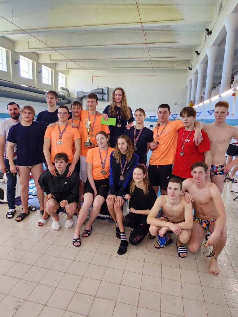 JSPS komanda bez trenerēm