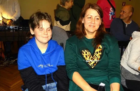 OLAFS, kurš Vilces mūzikas skolā apgūst bungu spēli, balsoja par grupu “Aritmija”, bet viņa mammai vislabāk patikusi Aļesjas izpildītā dziesma.